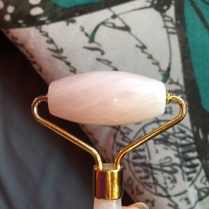 ♡︎𝚁𝚘𝚜𝚎 𝚀𝚞𝚊𝚛𝚝𝚜 𝙵𝚊𝚌𝚒𝚊𝚕 𝚁𝚘𝚕𝚕𝚎𝚛ꨄ